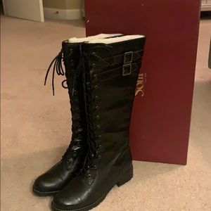 “Bianca” Riding Boots in black by Sofft